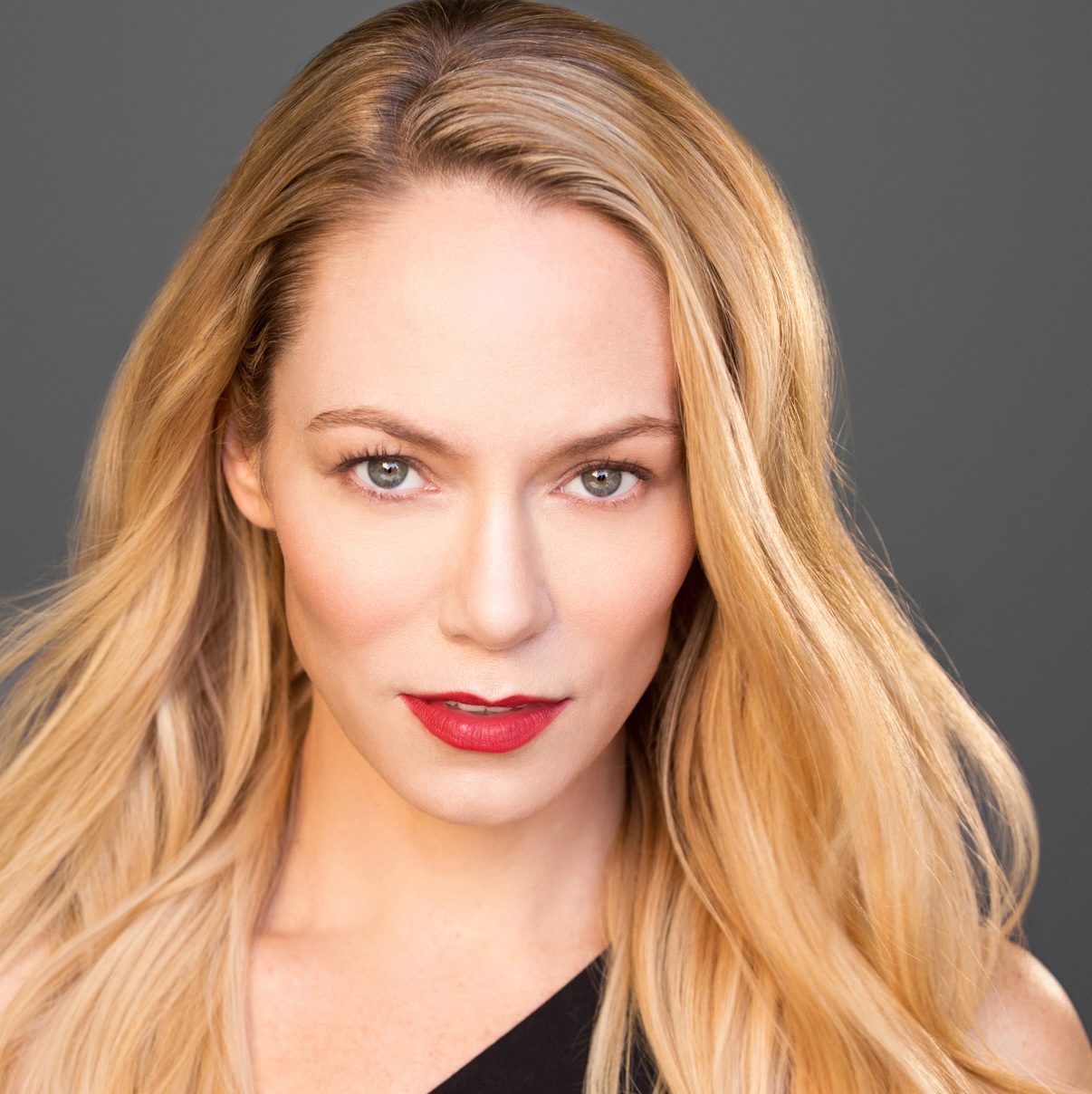 You are currently viewing Stephanie Drapeau